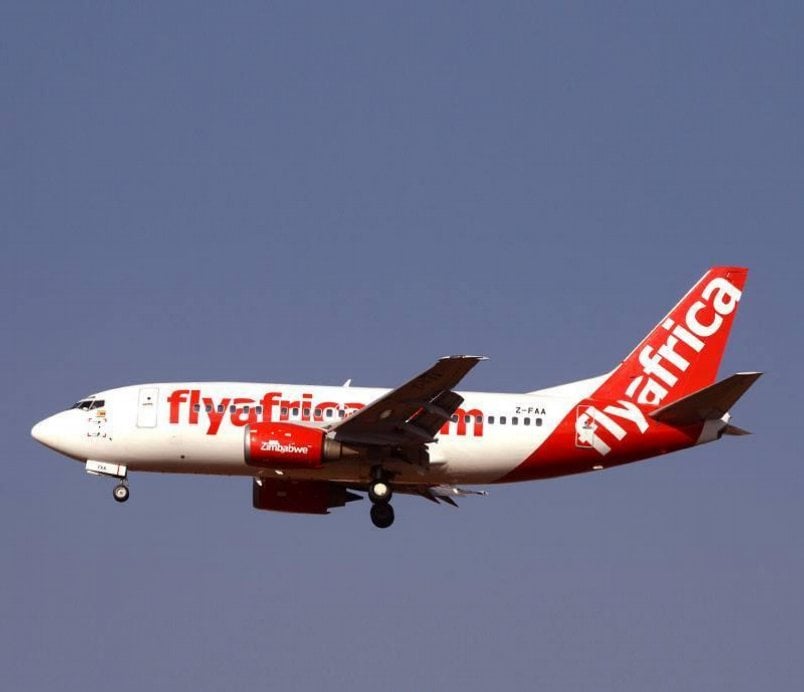 2012-09-zimbabwskc3a9-aerolinky-fly-africa-10.jpg