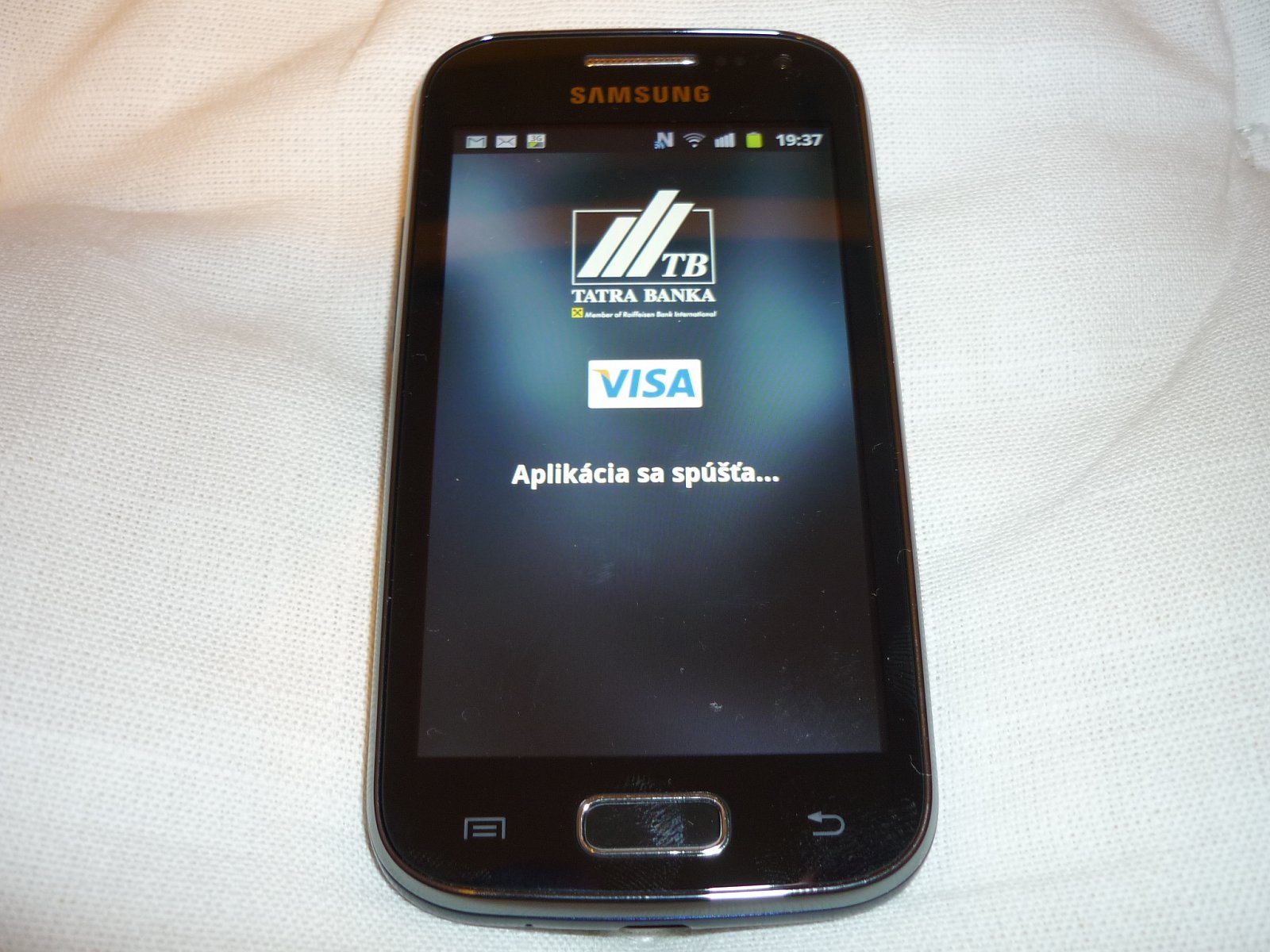 Samsung Galaxy Ace 2 (GT-I18160P): Debetní karta Visa