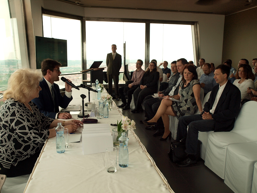 ATO představila na žižkovské věži crossmediální studii