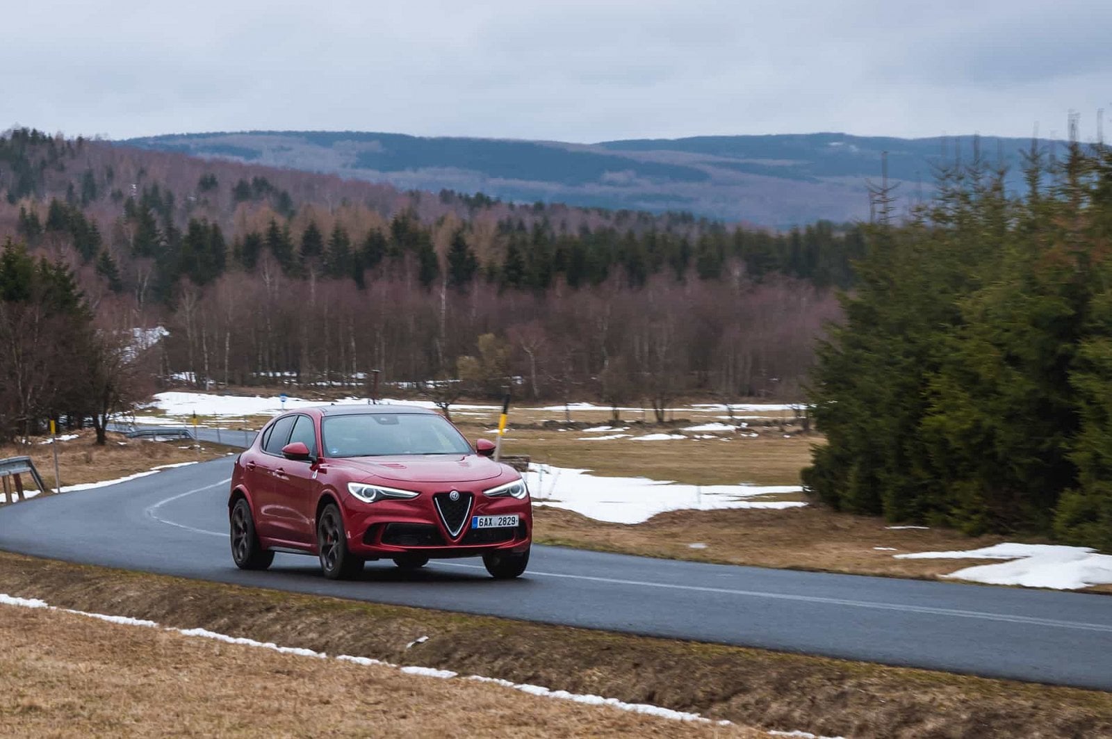 2019-03-giulia-qv-vs-stelvio-qv-58.jpg