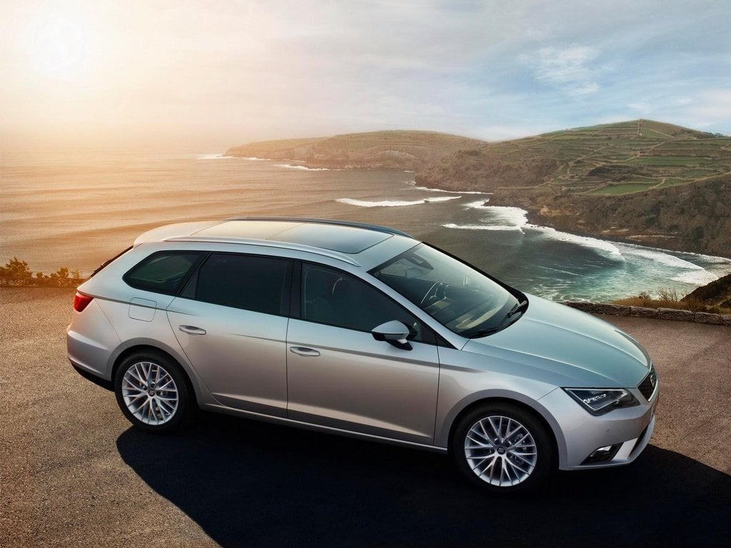 2011-09-seat-leon-st-1.jpg