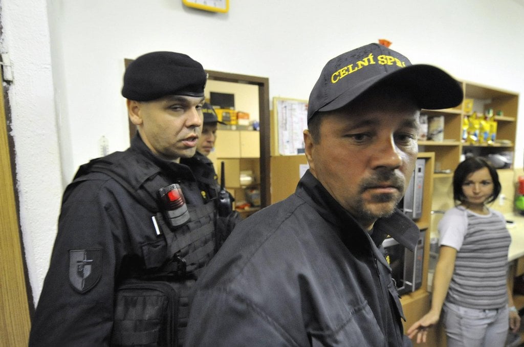 2014-07-poc48det-obc49btc3ad-vypitc3a9ho-metylalkoholu-pc599ibc3