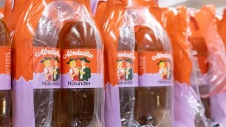 Bylinná limonáda Almdudler