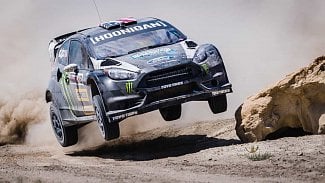 Náhledový obrázek - Ken Block opět divočí s Fiestou, tentokrát v terénu