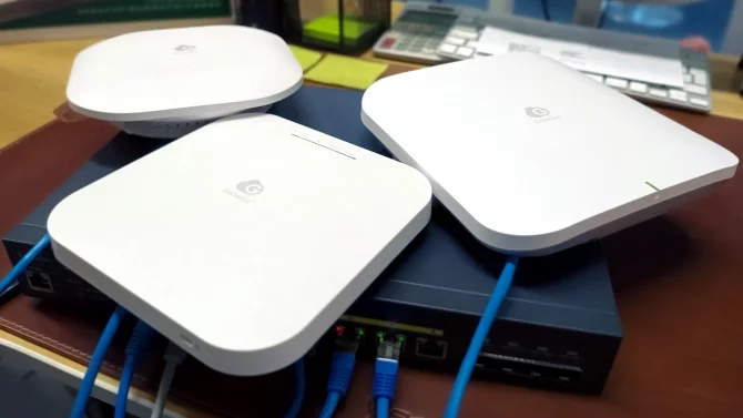 Test Wi-Fi 7 vs. Wi-Fi 6: Další zvýšení rychlostí, obzvlášť v zarušeném prostředí