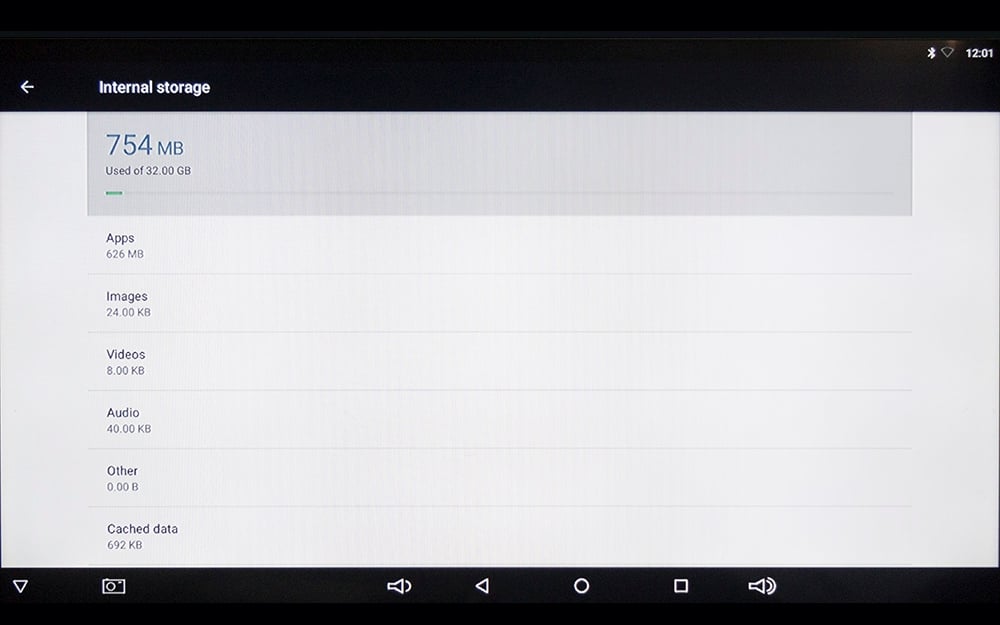 Uživatelské prostředí a benchmarky boxu Q Plus