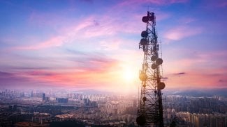 telekomunikace 5G telekomunikační věž