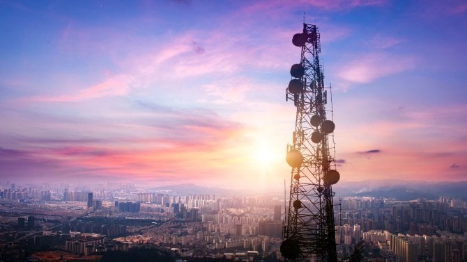ČTÚ zpřístupní pásmo 26 GHz. Těžit by měly firmy, kampusy i menší hráči