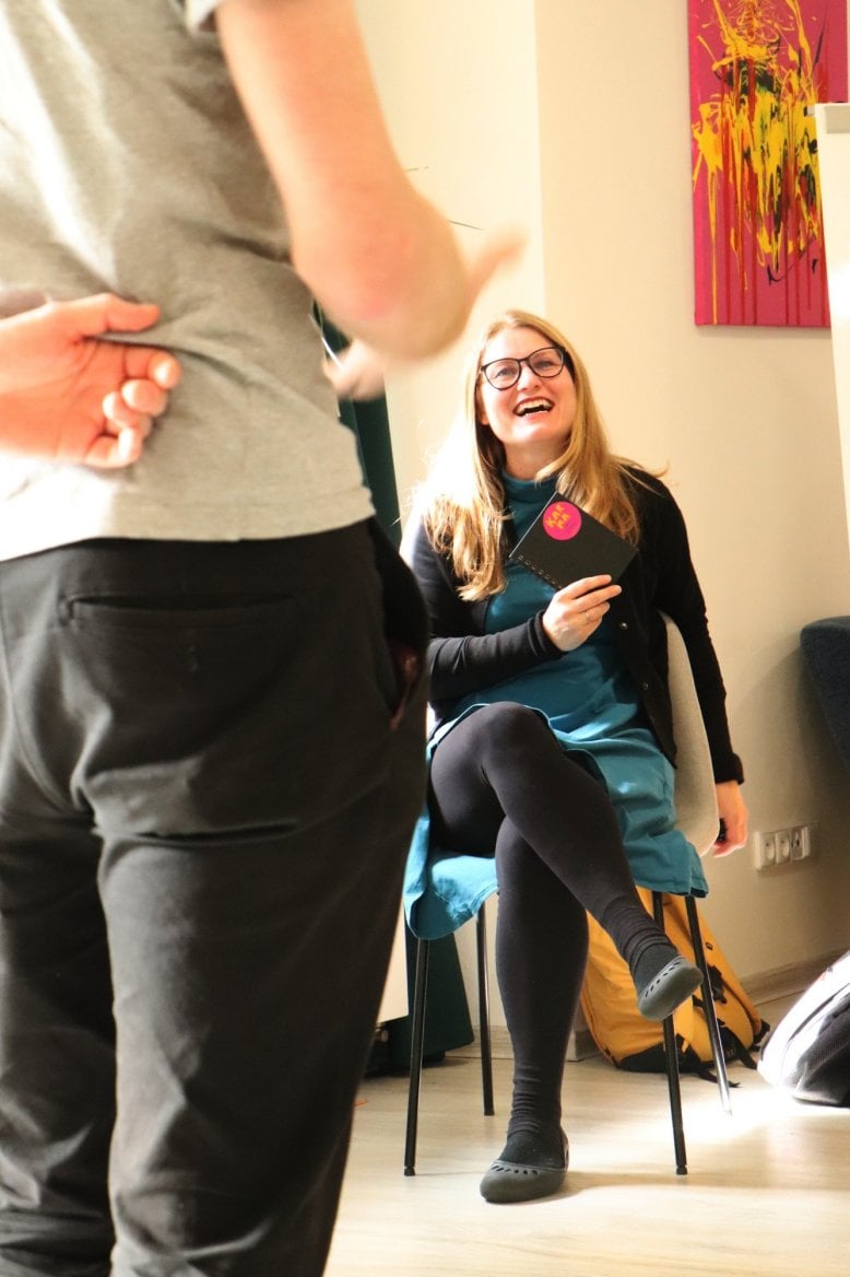 Mariana Zacharová se směje na svém kurzu