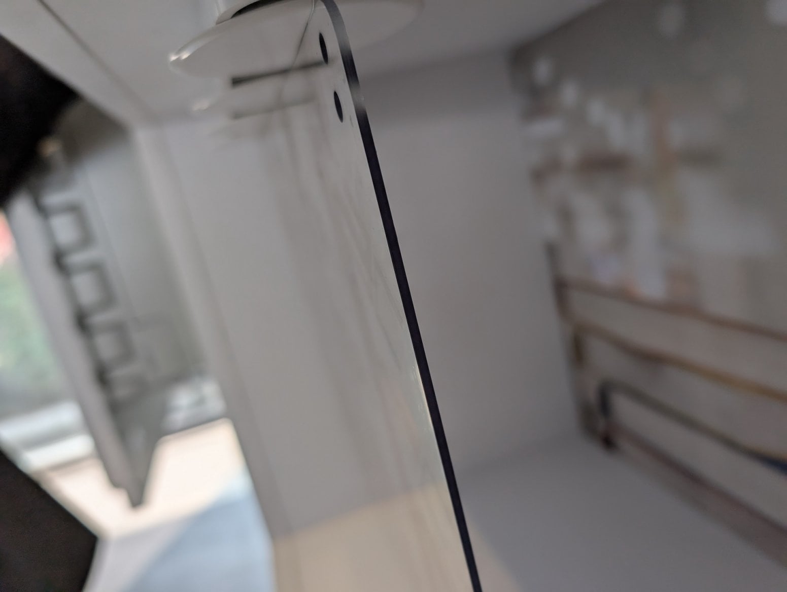 Průhledná mobilní anténa od Huawei