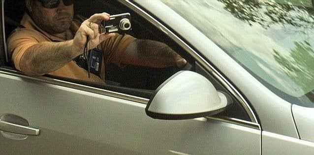 2013-09-britskc3a1-policie-fotografovala-fotografujc3adcc3ad-c59