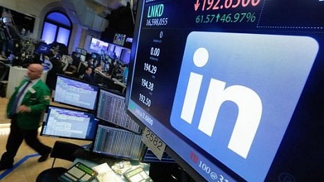 Náhledový obrázek - Microsoft může převzít LinkedIn, rozhodla s výhradami Evropská komise