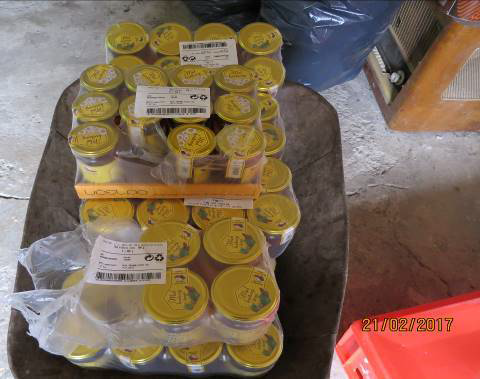 Martin Mazur, Bohumín: Dědečkův med, Med květový lesní - výrobky obsahovaly rezidua antibiotik. Zjištěná antibiotika jsou farmakologicky účinné látky, jejichž použití pro léčení včel je v EU zakázáno a rezidua těchto látek se v medu nesmí vyskytovat. Výrobky byly nabízeny k prodeji na Internetu přes portál www.bazos.cz. Výrobce: Včelpo, Obora