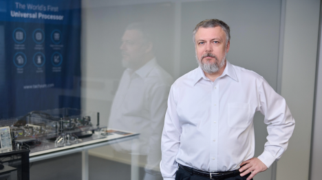 Slováci uvolňují stále nevydaný a prý revoluční čip Tachyum zdarma jako open source