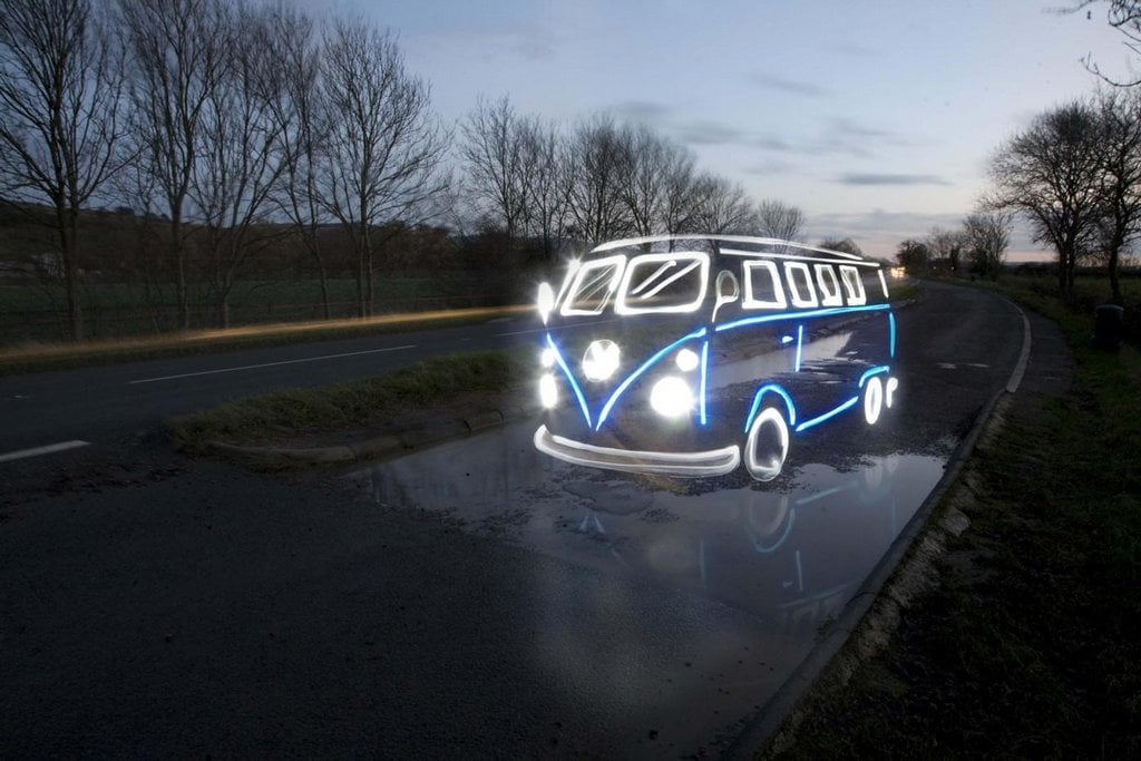 2016-08-z-temnoty-pc599ijc3adc5bedc49bjc3ad-duchac599skc3a1-auta