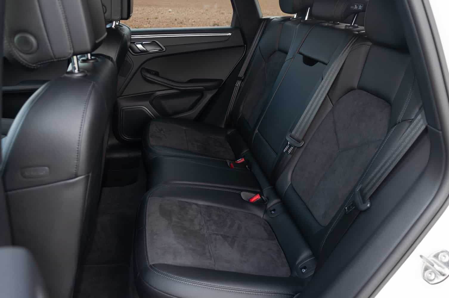 2019-04-Porsche-Macan-79.jpg