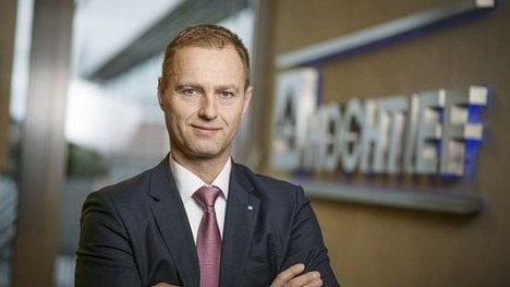 Náhledový obrázek - Šéf Hochtiefu Koranda: Chceme stavět D4 do Písku