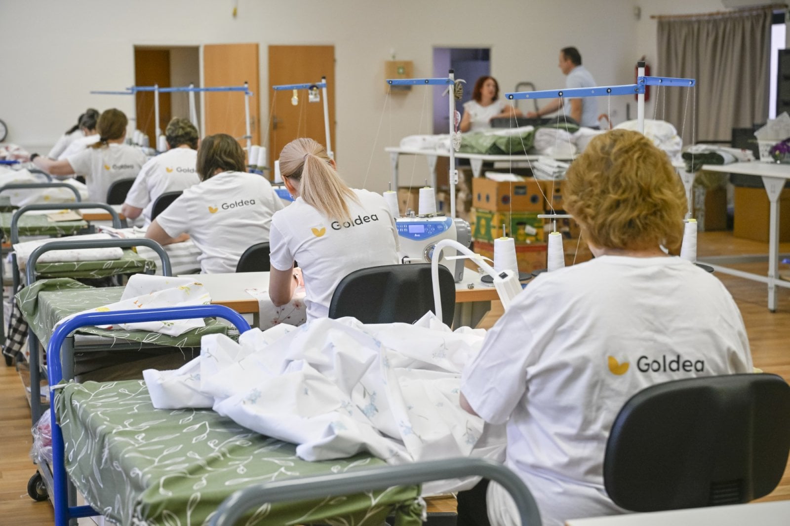 Pohled do šicí dílny Goldea