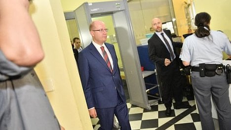 Náhledový obrázek - Sobotka hájil privatizaci OKD. Soudit mají toho, kdo z firmy vytahal peníze