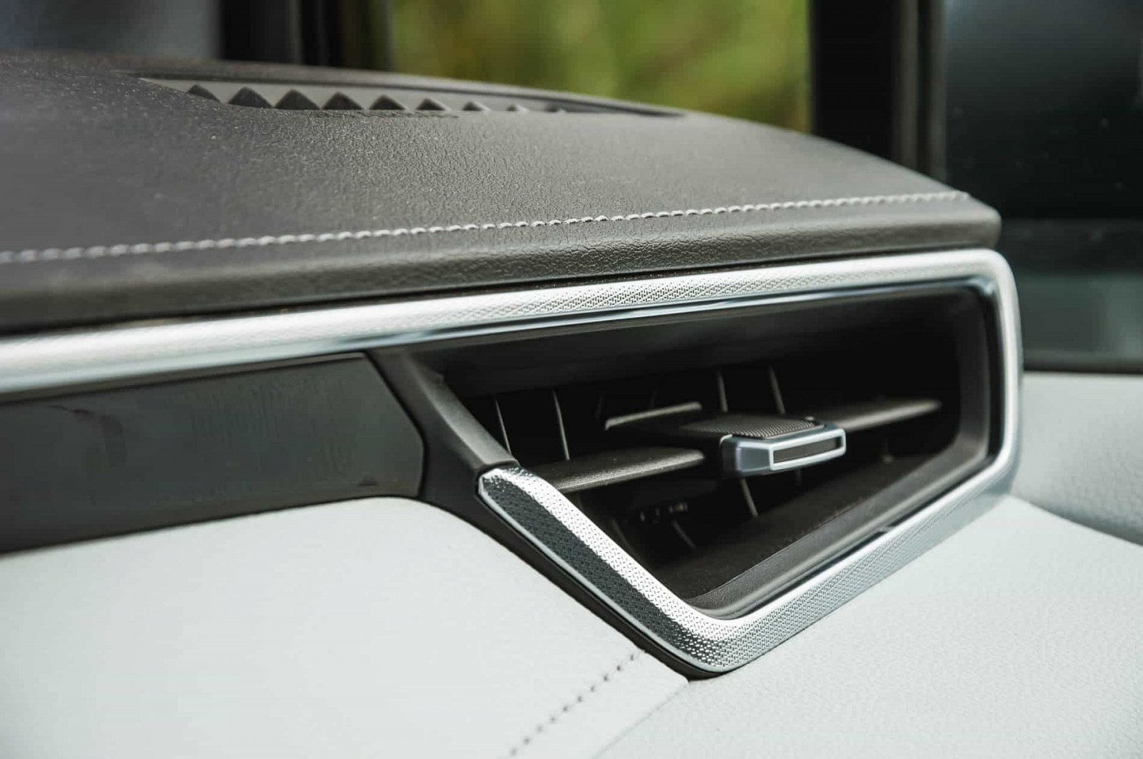 2019-07-toyota-corolla-touring-sports-27-of-29.jpg