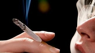 Náhledový obrázek - Europoslanci jsou pro zákaz "mentolek" a cigaret slim