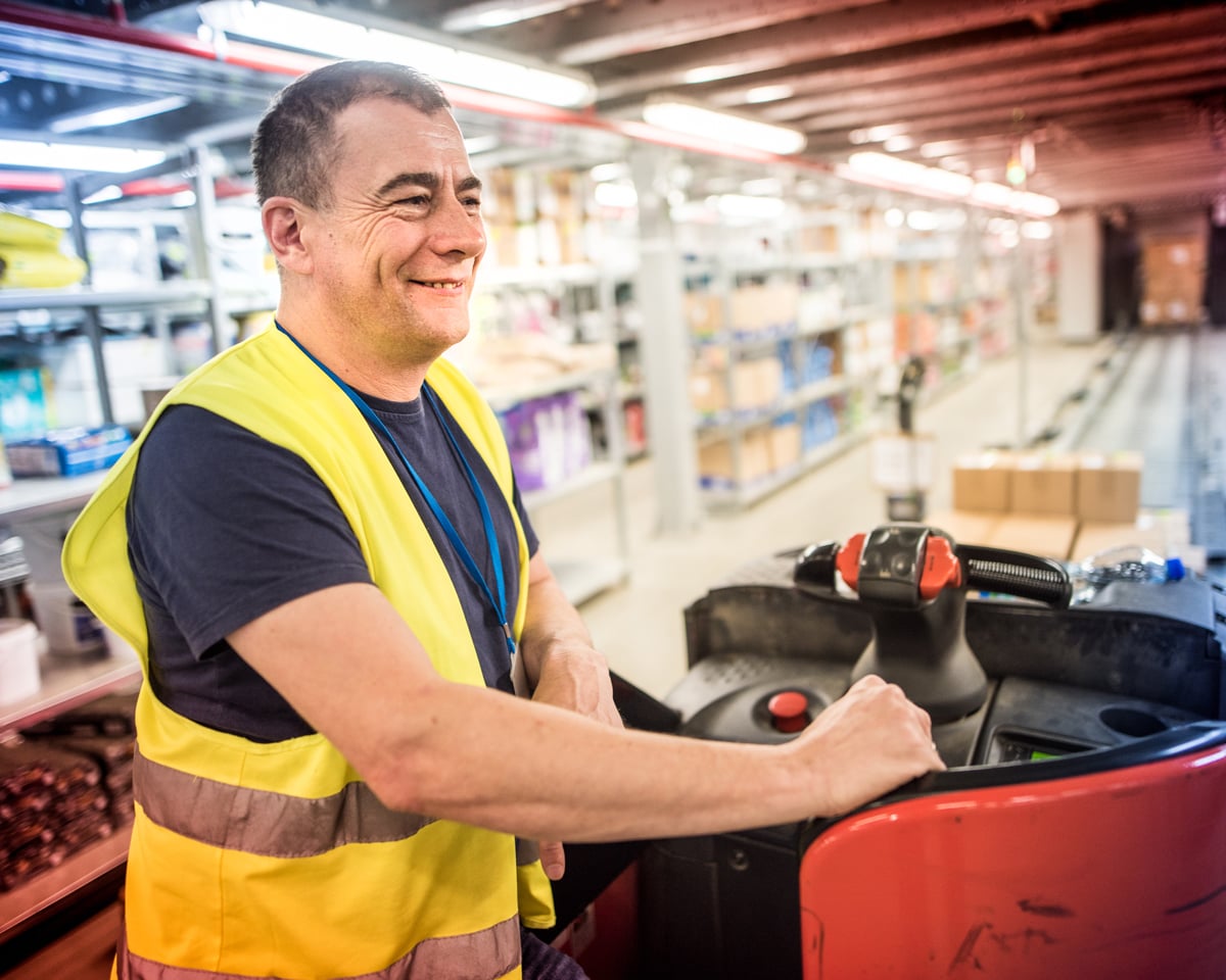 Logistické centrum Mall.cz v Jirnech u Parhy