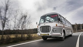 Náhledový obrázek - Asi nejhezčí československý autobus, na kterém se podílel i Otakar Diblík, slaví. Legendární RTO v provedení „Brusel“ má 65 let od premiéry