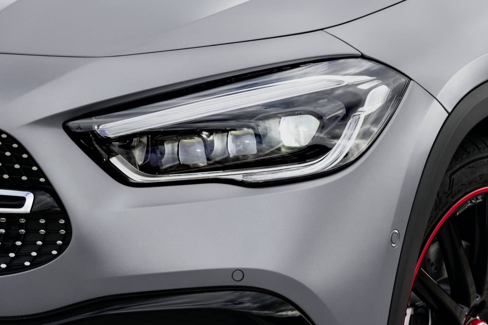 2020-08-Mercedes-Benz-GLA-2020-26.jpg