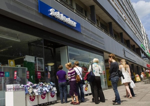 2011-05-konec-schlecker-v-nc49bmecku-nabc3adzc3ad-zboc5bec3ad-tc