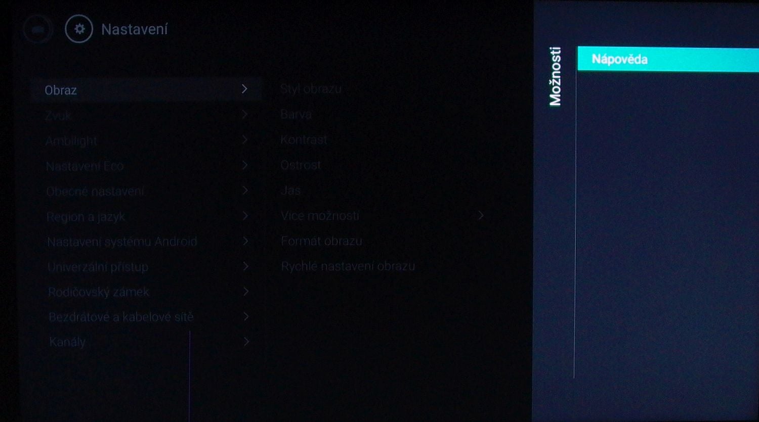 Nápovědu najdete na zmiňovaných „třech tečkách“ vpravo nahoře. Nic jiného tam v tomto případě nebylo.