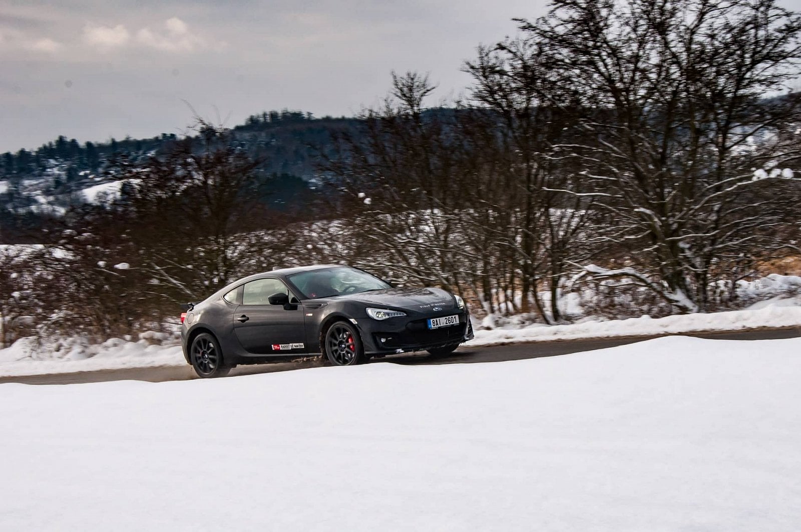 2021-01-subaru-brz-04.jpg