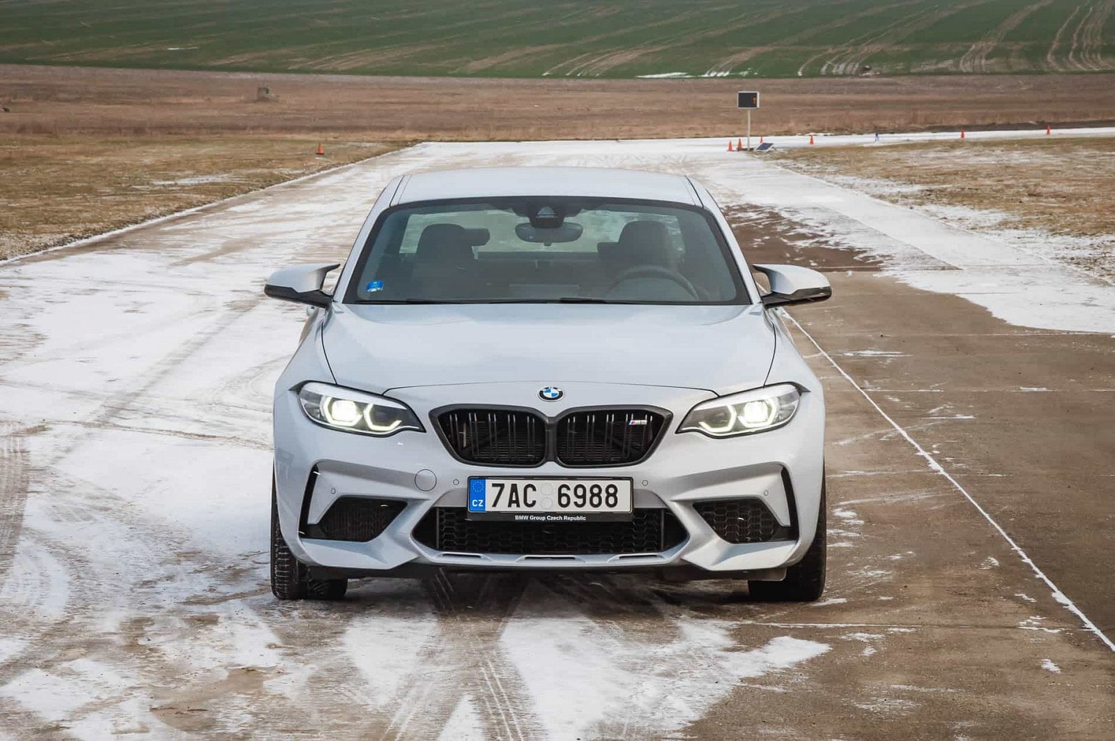 2019-02-bmw-m2-competition-4.jpg