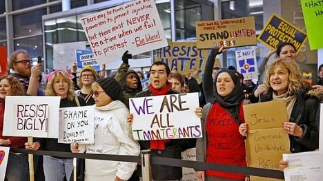 Náhledový obrázek - Nemířil jsem na muslimy, říká Trump o svém dekretu