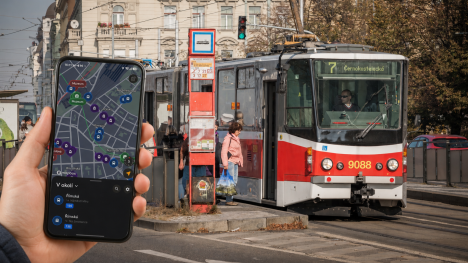 Sledujte MHD jako Uber či Foodoru. Česká appka nově prozradí, co vám jede na zastávku