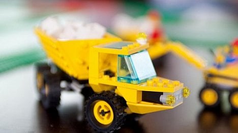 Náhledový obrázek - Lego a další „žraloci“ ovládli soutěž Investor roku