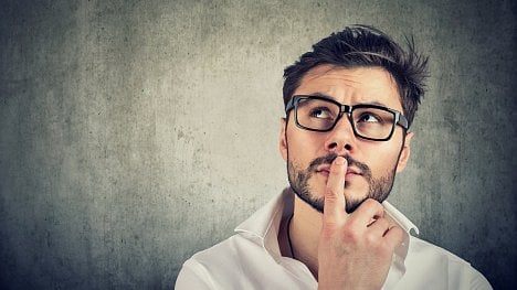 Dva pracovní poměry u jednoho zaměstnavatele: Jak je vykázat v novém hlášení?