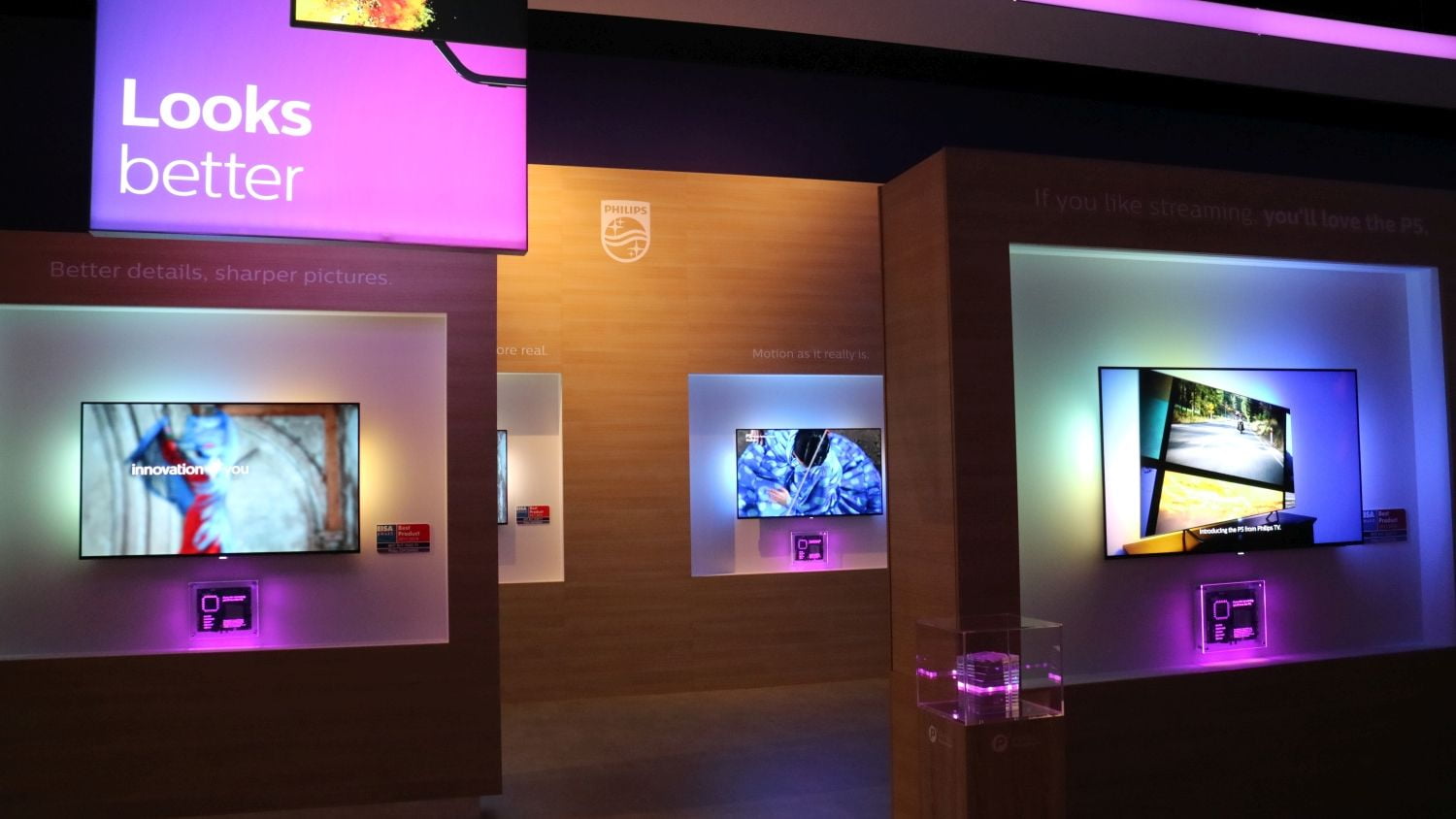 Philips pod heslem Looks better.