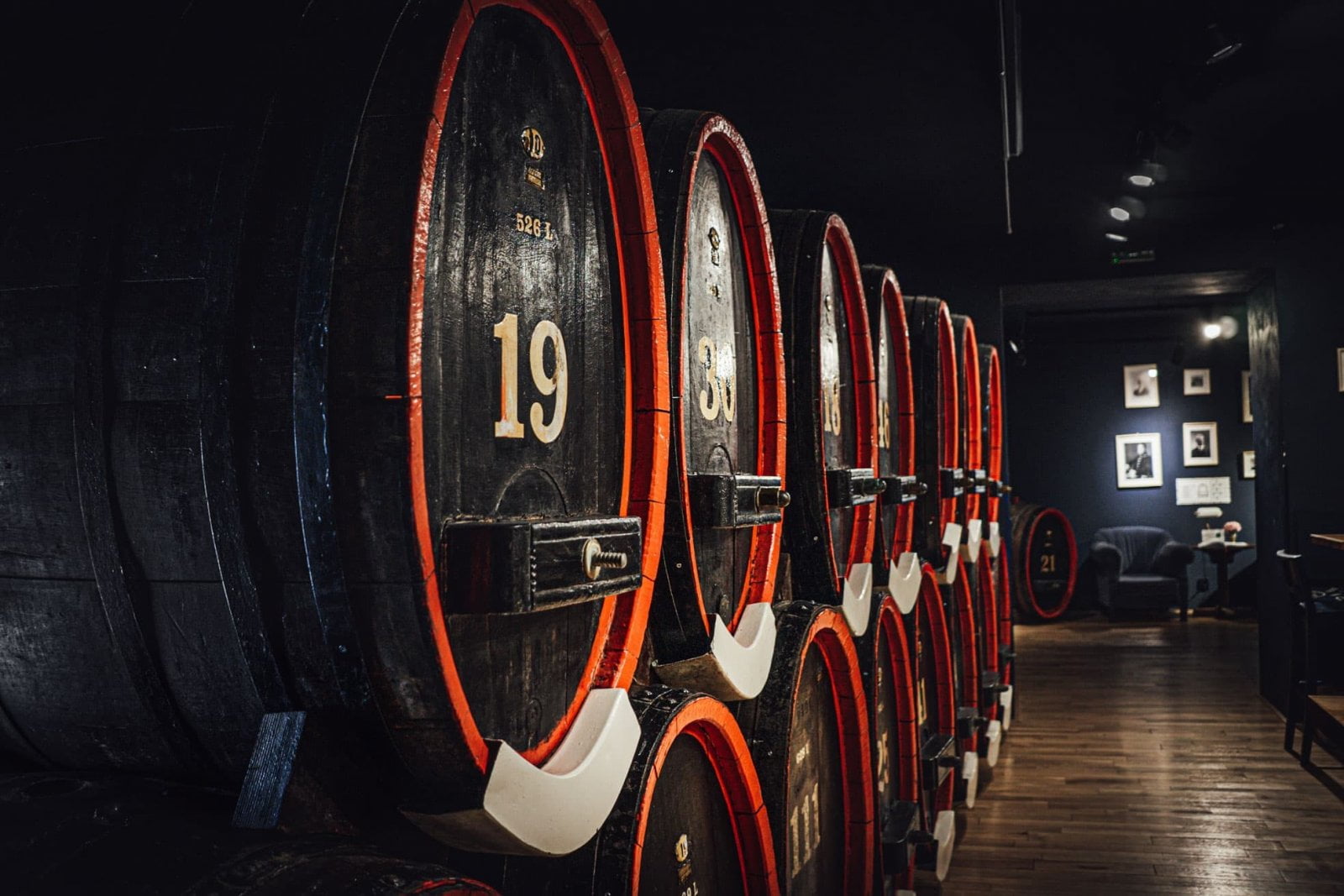 Pohled do muzea Becherovky - The Home of Becherovka