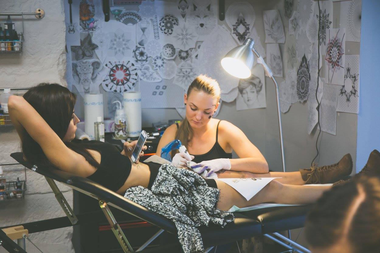 Práce tatérů salonu Inkoust Tattoo.