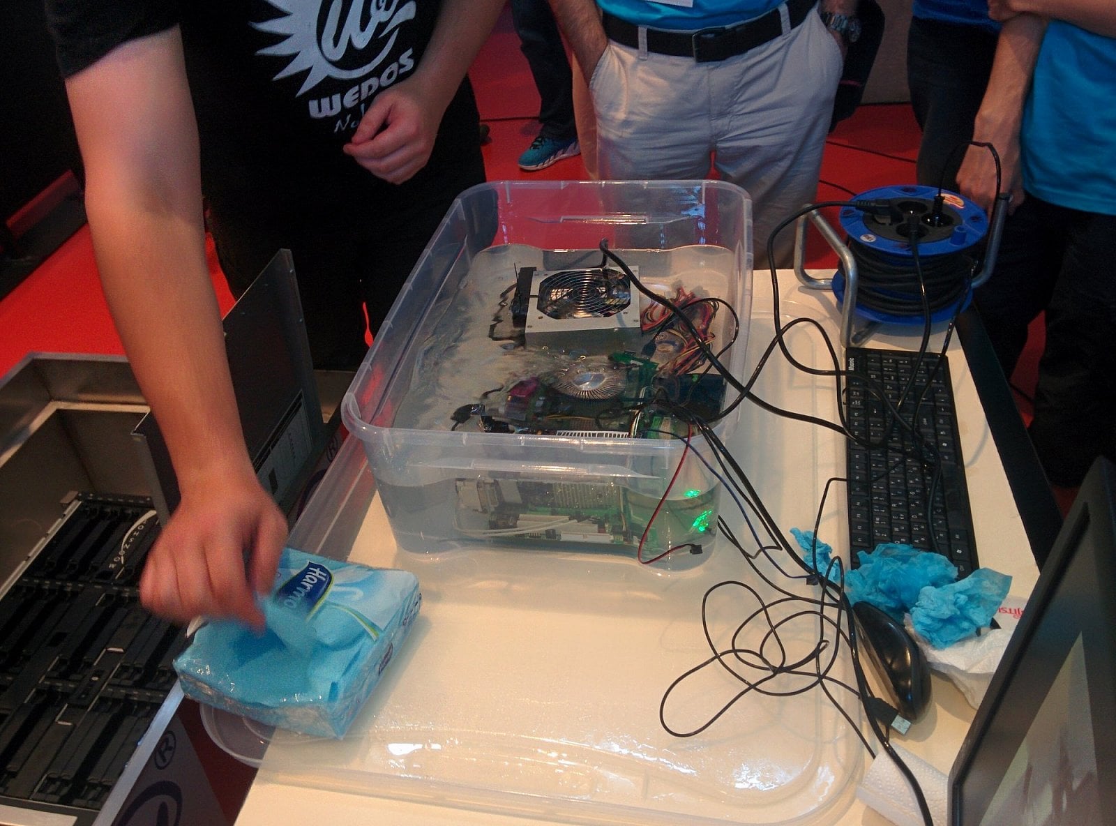 WEDOS demonstrace oleje