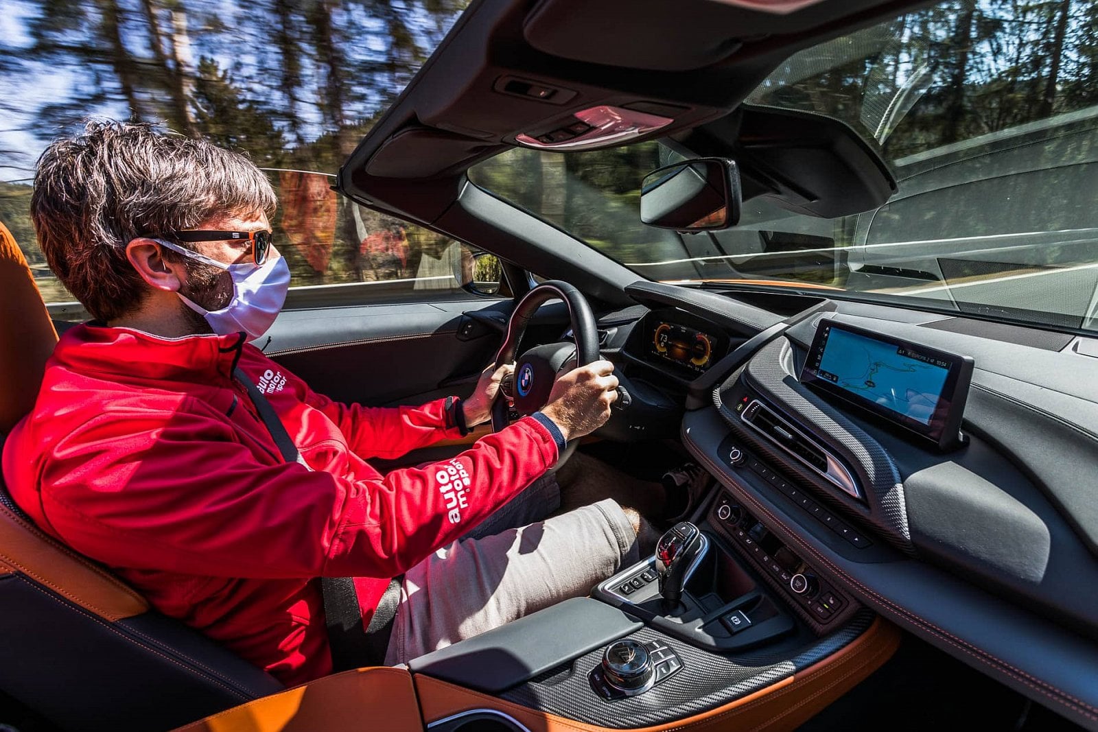 2020-06-bmw-i8-roadster-25.jpg