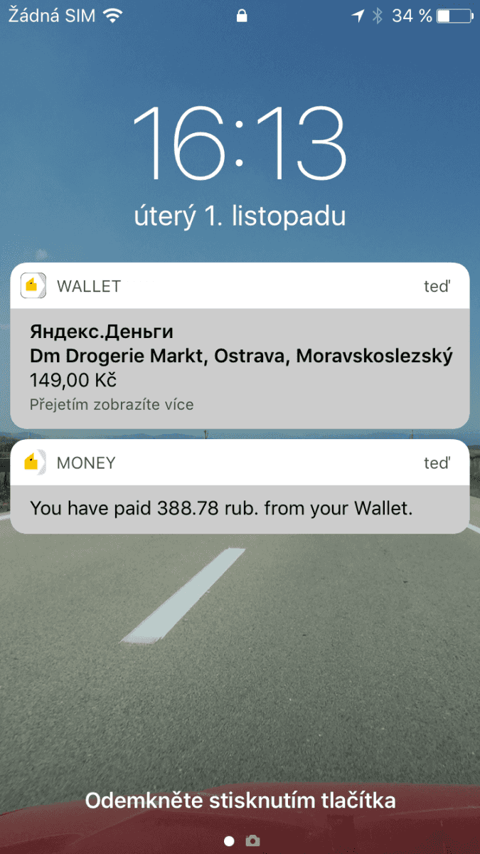 O transakcích vás informuje jak aplikace Wallet, tak aplikace Yandex.Money.