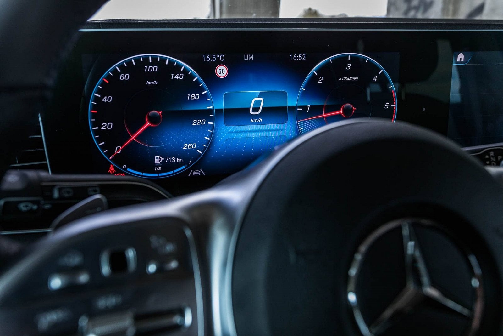 2020-06-mercedes-benz-gls-09.jpg