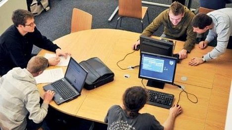 Náhledový obrázek - Oproti předpokladu návštěvnost internetu v srpnu vzrostla