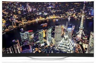 LG 55EC930V (49.990 Kč) je jedna ze dvou OLED televizorů, které se nám do padesáti tisíc vešly. Obě mají zakřivené obrazovky.