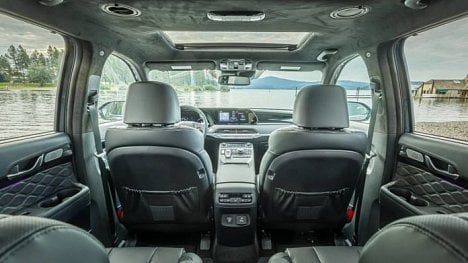 Náhledový obrázek - „Smrdí jako česnekový dech!“ Hyundai řeší neobvyklý problém se svým luxusním SUV