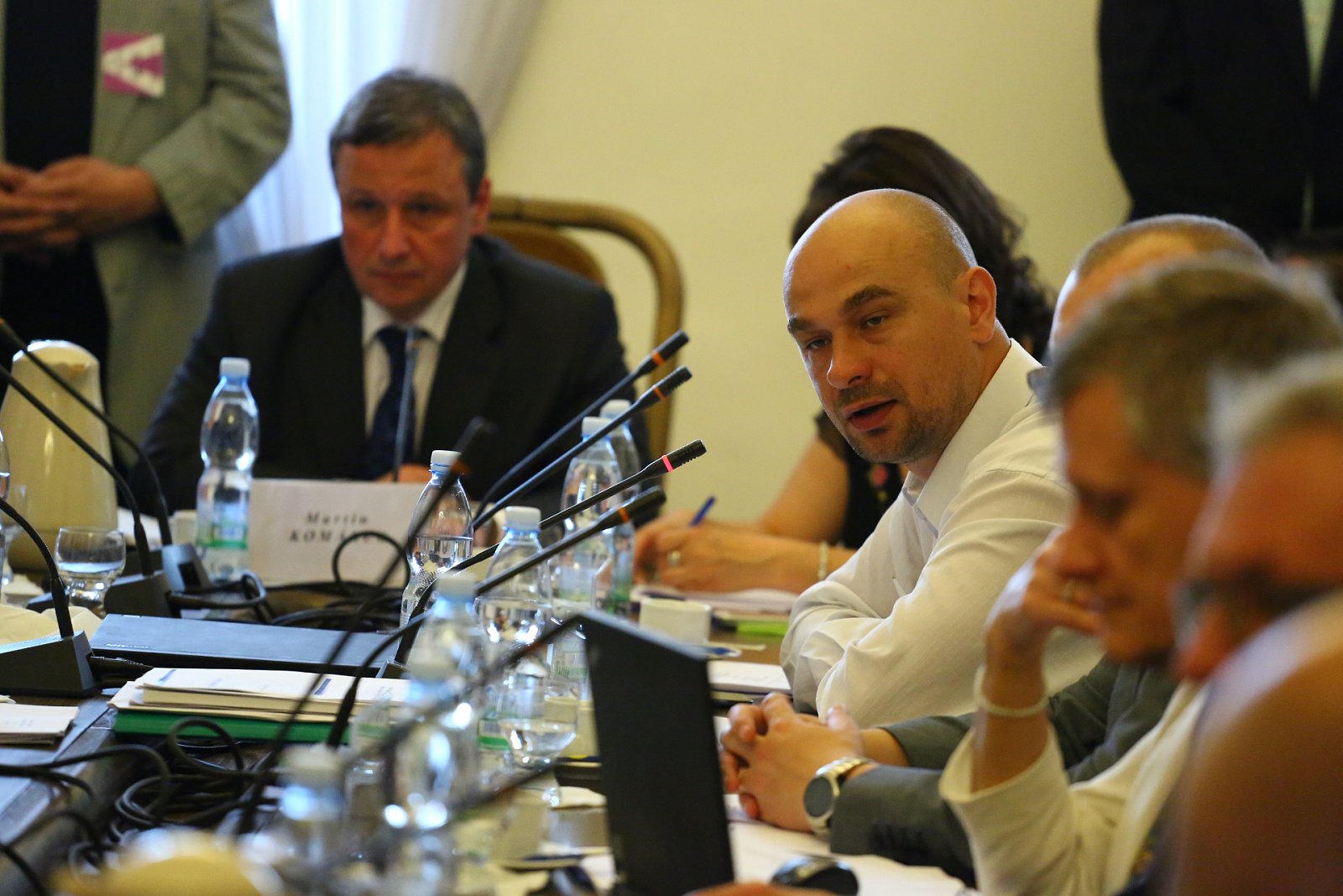 Ostře sledované jednání Volebního výboru sněmovny 3. června 2015