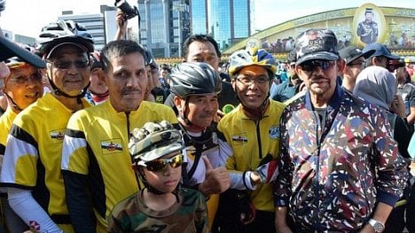 Náhledový obrázek - Brunejský sultán vládne 50 let. Musí čelit Číně i neochotě mladých pracovat
