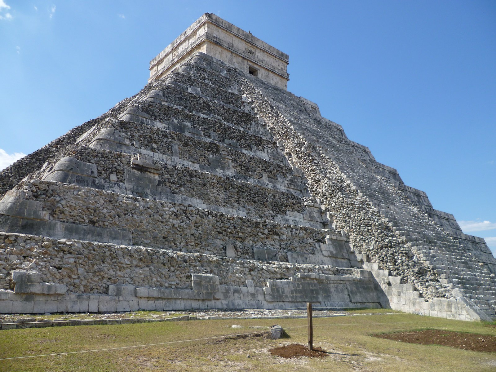 Cyklus Po stopách historie na dokumentárním kanálu Prima Zoom
