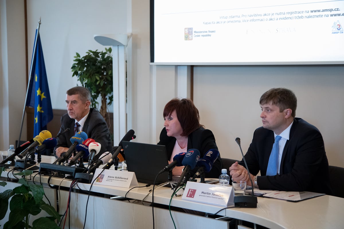 Tisková konference MF k EET (2. 11. 2016)